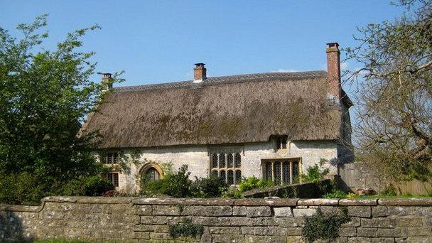 Дом священника в Мачелни в Англии Дом священника в Мачелни в Англии