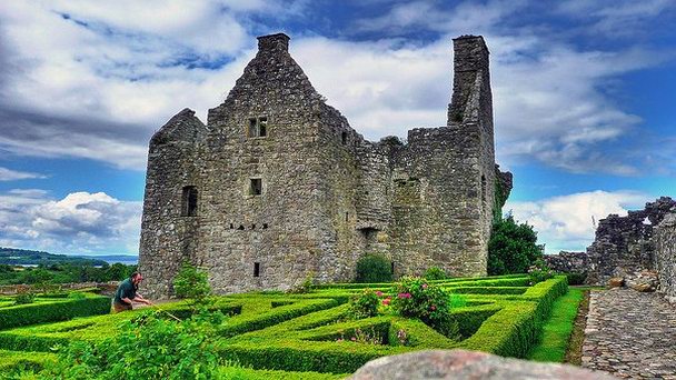 Замок Талли в Северной Ирландии