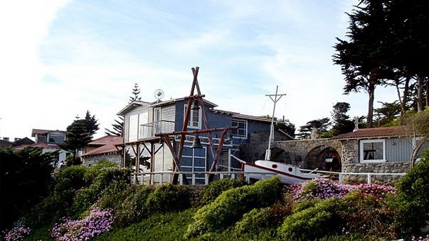 Дом-музей Пабло Неруды в Сантьяго Дом-музей Пабло Неруды в Сантьяго