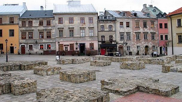 Руины костела святого Архангела Михаила в Люблине