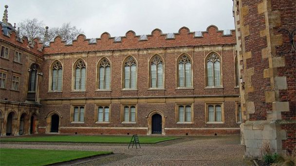 Старая Библиотека Колледжа Святого Иоанна в Англии