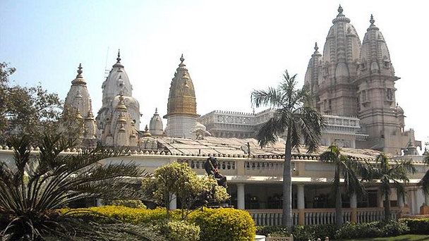 Храмовый комплекс Чаттарпур в Дели