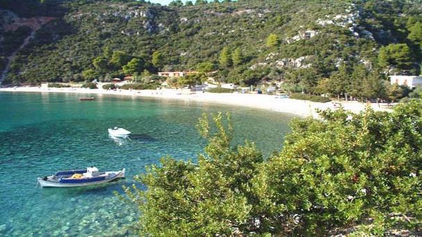 Пляж Лимнонари в Скопелосе