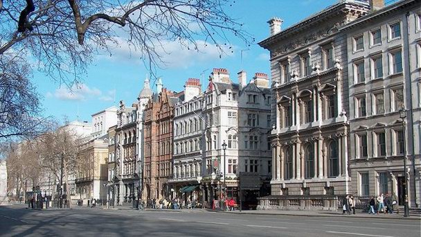 Улица Уайтхолл в Лондоне Улица Уайтхолл в Лондоне