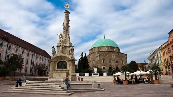 Приходская церковь Печи в Южно-Задунайском крае