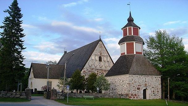 Церковь св. Лаврентия в Лохьи