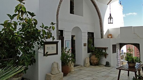 Музей Мегаро Гузи на Санторини