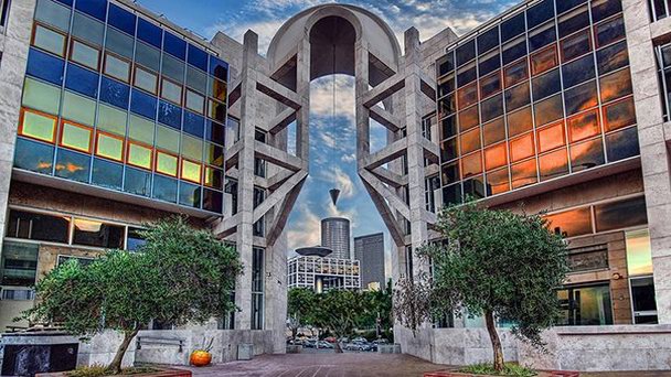 Центр исполнительских видов искусства Тель-Авива