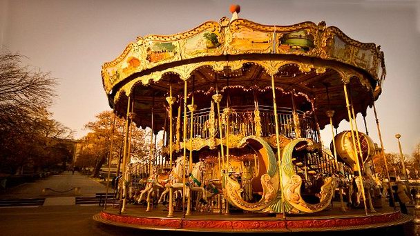 Парижские карусели