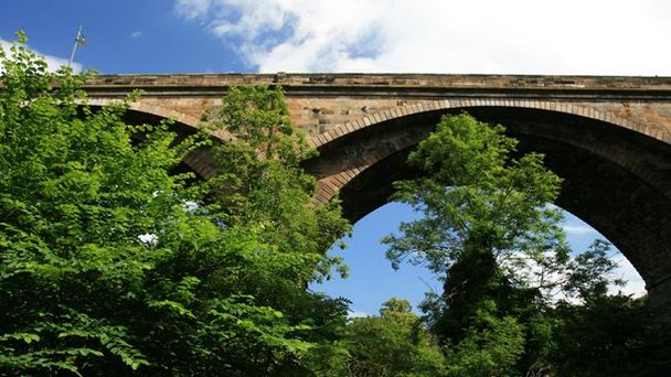 Мост Dean в Шотландии Мост Dean в Шотландии