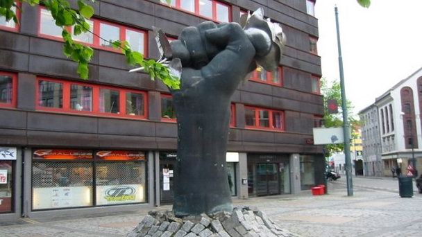 Скульптура «Роза» в Осло