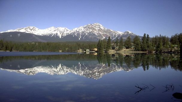 Река Fiddle в Альберте Река Fiddle в Альберте