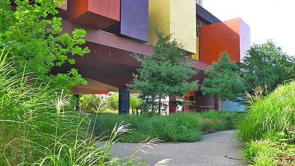 Музей искусств Африки и Океании в Париже Музей искусств Африки и Океании в Париже