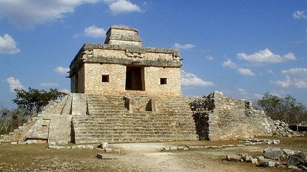 Музей-археологический комплекс Dzibilchaltun на п-ове Юкатан