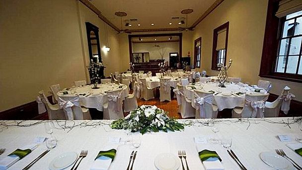 Ресторан Cos в Аделаиде