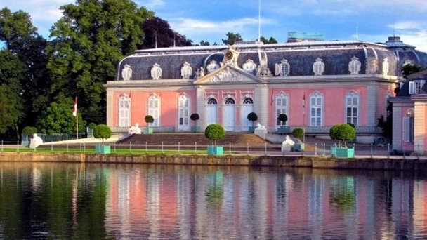 Дворец Бенрат в Дюссельдорфе