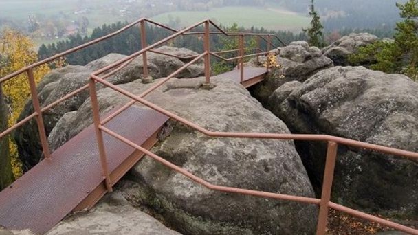 Шаунштейн в Чешская Швейцария Нац. Парке Шаунштейн в Чешская Швейцария Нац. Парке