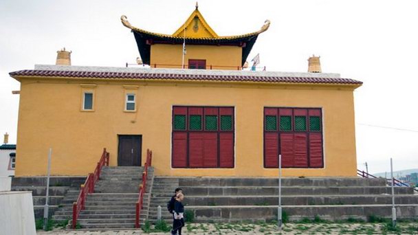 Монастырь Гандантекчинлинг в Улан-Баторе