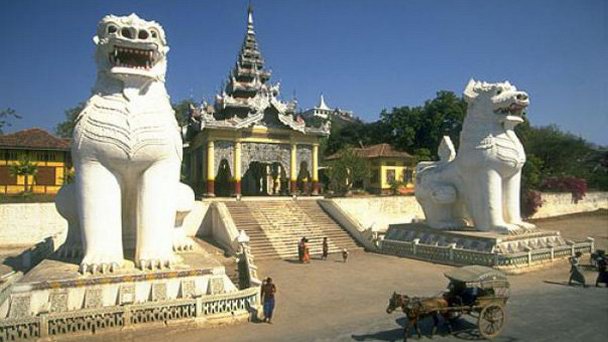 Монастырь Махагандайон в Мандалае