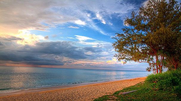 Пляж Май Кхао на Пхукет