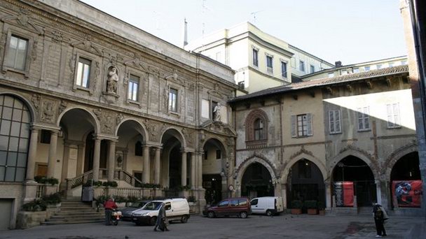 Дом Панигарола в Милане