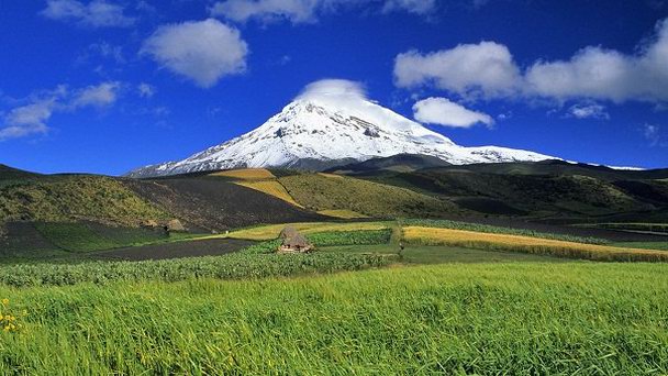 Вулкан Чимборасо в Кито Вулкан Чимборасо в Кито