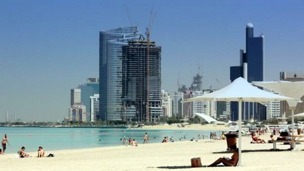 Городской пляж Абу Даби в Абу-Даби