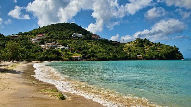 Пляж Энс-Ларош на Гренаде