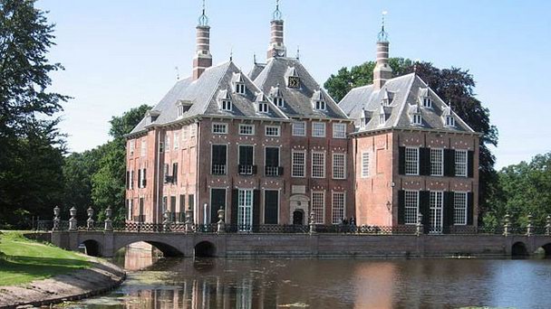 Замок Дуивенвоорде в Лейдене