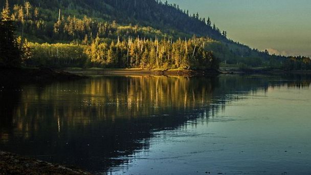 Пролив Хекате в Британской Колумбии