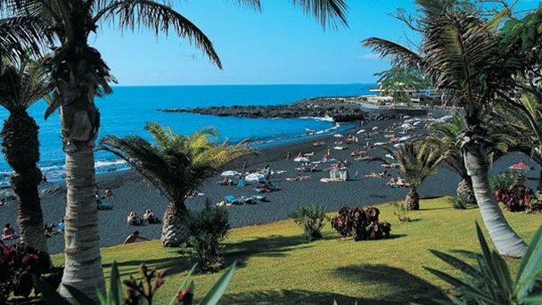 Пляж La Arena на Канарских островах