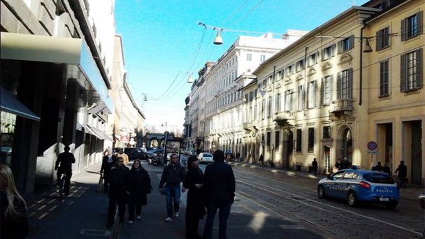 Улица Sant`Andrea в Милане