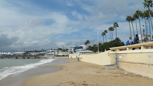 Канны. Пляж на Лазурном береге