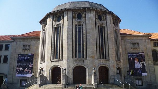 Городской театр Бремерхафена в Бремене