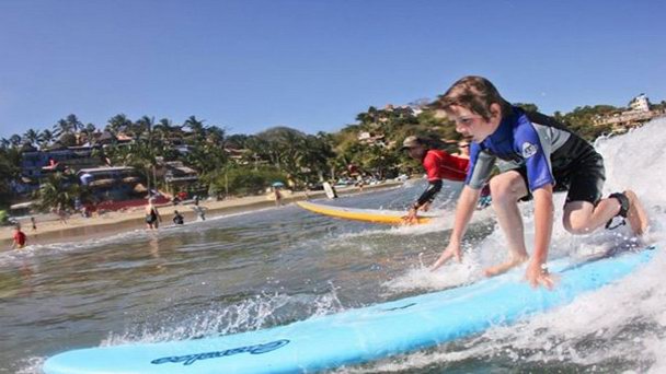 Лагерь «Серфинг Вилдмекс» в Пуэрто-Вальярте