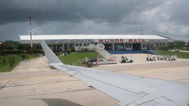 Аэропорт Флорес Санта-Елена в Гватемале
