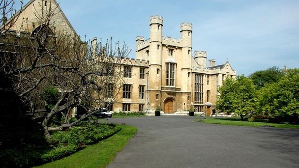 Ламбетский дворец в Лондоне