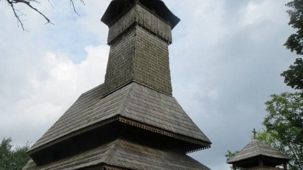 Деревянная Успенская Церковь в Закарпатье