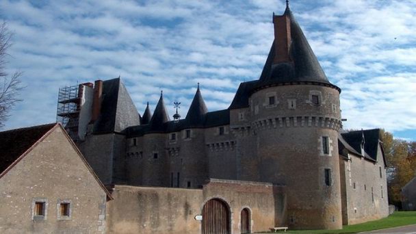 Замок Фужер-сюр-Бьевр в Долине Луары Замок Фужер-сюр-Бьевр в Долине Луары