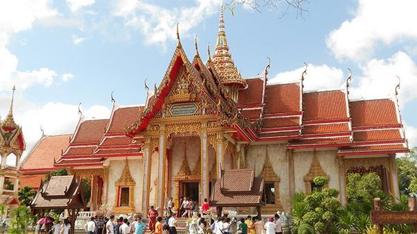 Храм Чалонг на Пхукет