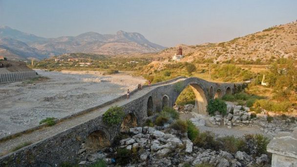 Мост Mesi в Шкодере Мост Mesi в Шкодере