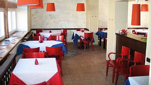 Винный бар Tappo D`oro в Вильнюсе