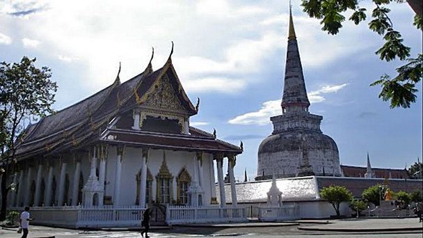 Храм Phra Mahathat в Айютайи