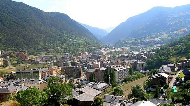 Городок Энкамп в Андорре ла Велла