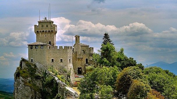 Вторая башня Честа в Серравалле