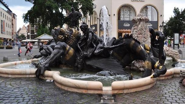 Фонтан Брачная карусель в Баварии