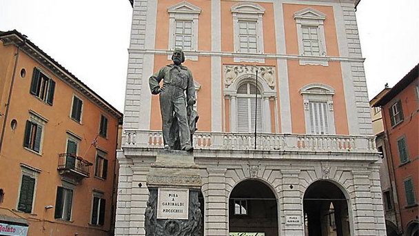 Памятник Джузеппе Гарибальди в Тоскане