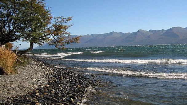 Озера Эскондидо и Фагнано в Ушуайе в Ушуайи