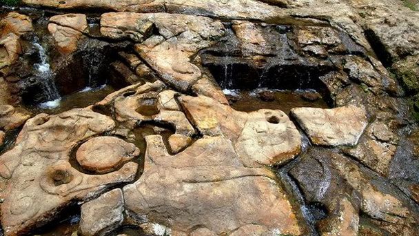 Источник омовения Лавапатас в Сан-Агустине