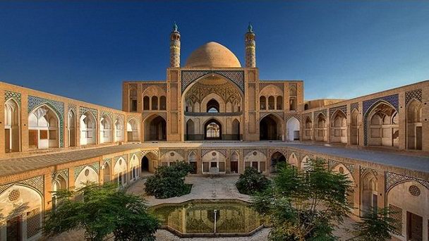 Мечеть Агабозорга в Кашане в Исфахане